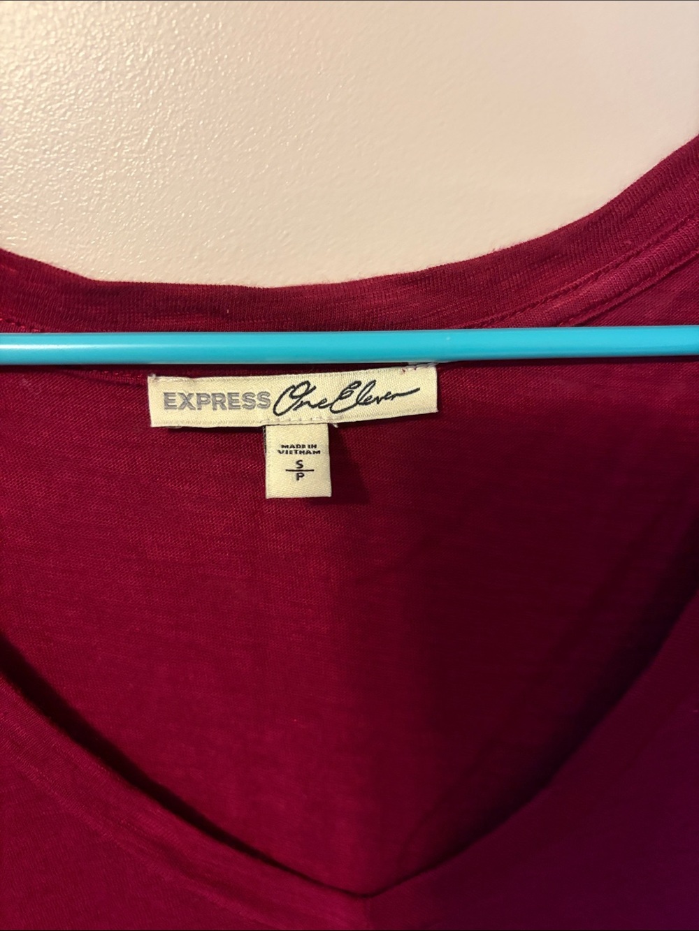 Express V-Neck Short Sleeve Tee in Raspberry - Picture 3 of 3